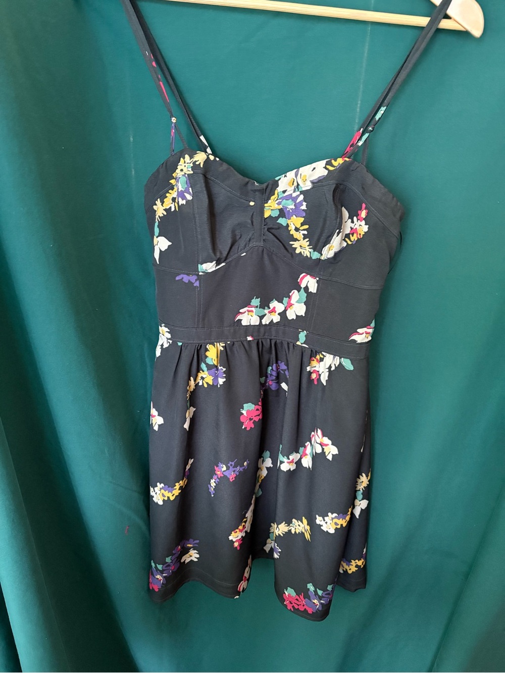 American Eagle Women's Babydoll Dress Sz 6 Floral Cross Back Tie Straps Pockets
